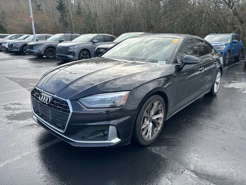 Used 2022 Audi A5 2.0T Premium image 2