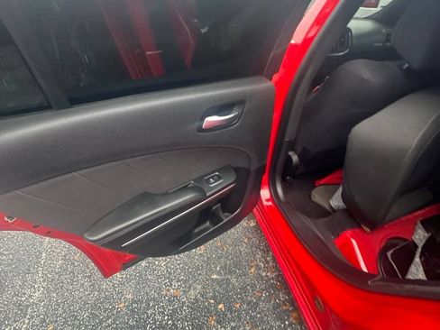 Used 2015 Dodge Charger R/T RWD image 9