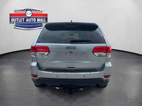 Used 2014 Jeep Grand Cherokee Laredo w/ 18" Wheel & 8.4" Radio Group image 4
