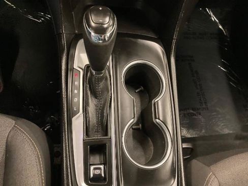 Used 2019 Chevrolet Equinox LT FWD image 23