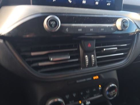 Used 2023 Ford Escape Active FWD image 11