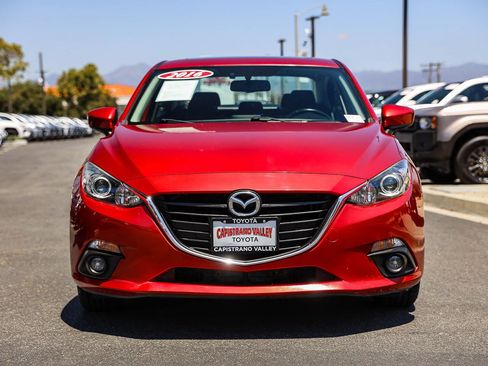Used 2016 MAZDA MAZDA3 i Touring w/ Popular Equipment Package FWD image 2