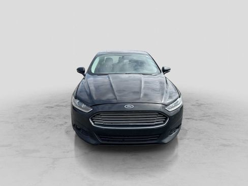 Used 2014 Ford Fusion SE w/ Equipment Group 201A FWD image 8