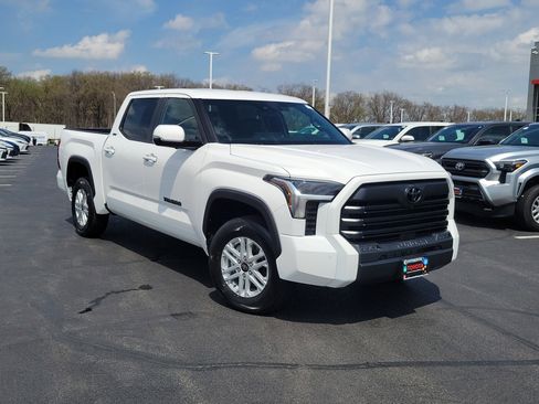 New 2026 Toyota Tundra SR5 AWD/4WD image 32