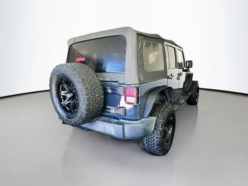 Used 2017 Jeep Wrangler Unlimited Sport w/ Quick Order Package 23S AWD/4WD image 7
