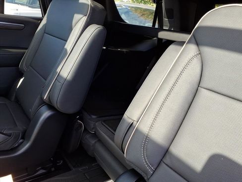 New 2026 Chevrolet Tahoe Premier image 9