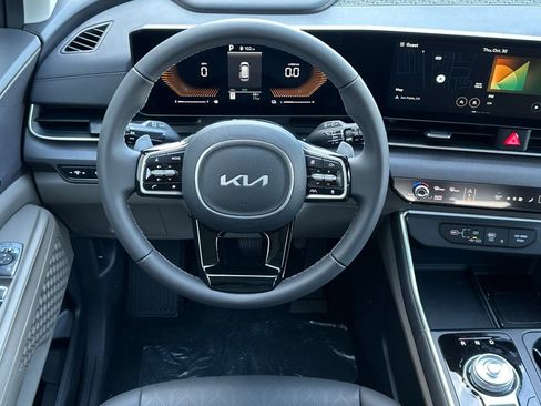 New 2026 Kia Carnival EX image 14