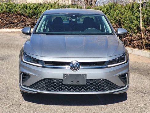 Used 2025 Volkswagen Jetta S image 2