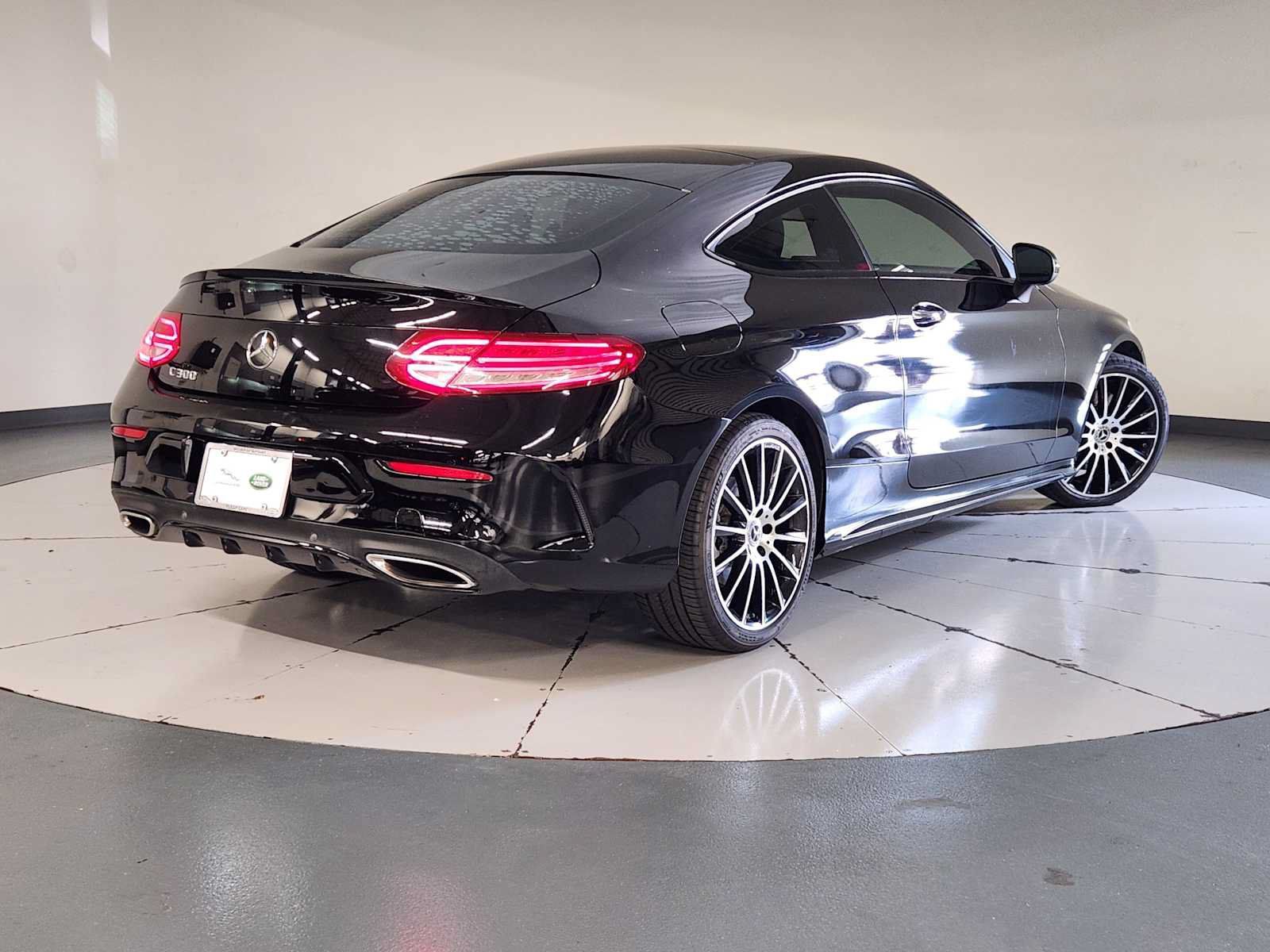 Used 2018 Mercedes-Benz C 300 Coupe image 2
