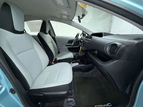 Used 2013 Toyota Prius C One image 12