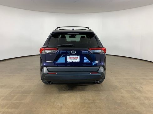 Used 2021 Toyota RAV4 XLE Premium AWD/4WD image 10