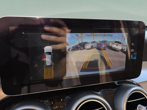 Certified 2021 Mercedes-Benz GLC 300 image 32