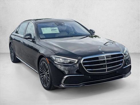 New 2026 Mercedes-Benz S 580e 4MATIC Sedan image 6