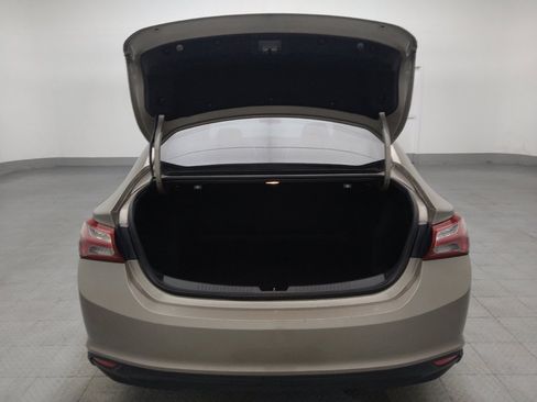 Used 2022 Chevrolet Malibu LT FWD image 29