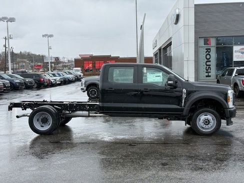 New 2025 Ford F550 4x4 Crew Cab Super Duty image 7