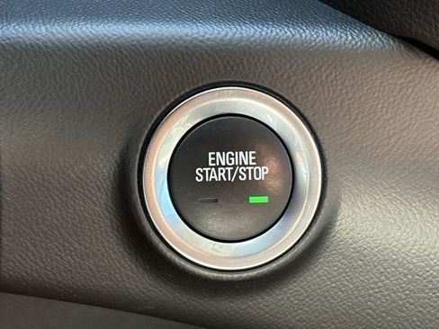 Used 2020 GMC Terrain Denali w/ Denali Premium Package AWD/4WD image 18