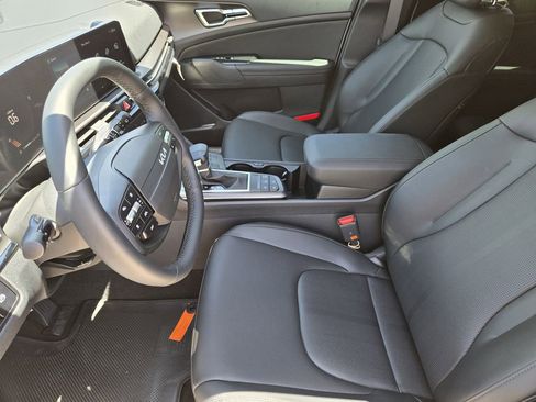 New 2026 Kia Sportage EX FWD image 10