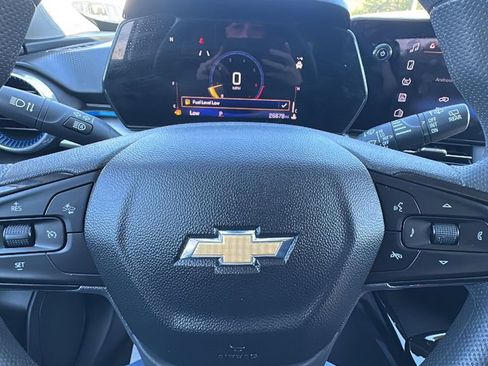 Used 2024 Chevrolet Trax LT image 14