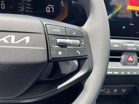 New 2026 Kia K4 FWD image 25