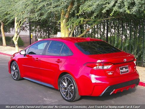 Used 2021 Toyota Corolla SE w/ Carpet Mat Package (TMS) image 7