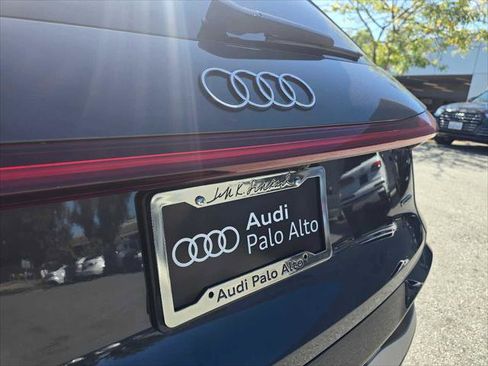 New 2025 Audi Q5 Prestige image 16