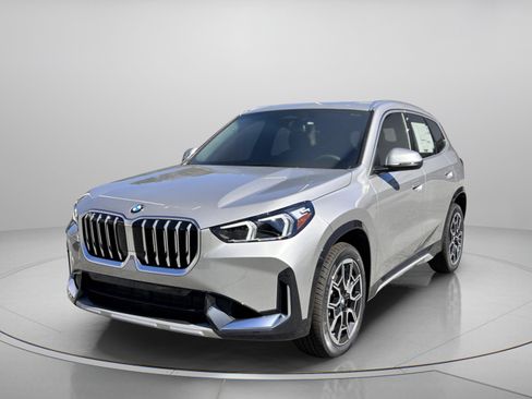Used 2026 BMW X1 xDrive28i w/ Convenience Package AWD/4WD image 2