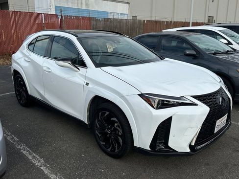 Used 2024 Lexus UX 250h F Sport image 2