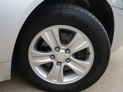 Used 2014 Chevrolet Impala Limited LS FWD image 7