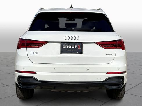 Used 2020 Audi Q3 2.0T Premium w/ Convenience Package image 4