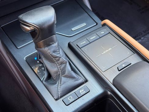 Used 2021 Lexus ES 300h w/ Accessory Package 2 FWD image 27