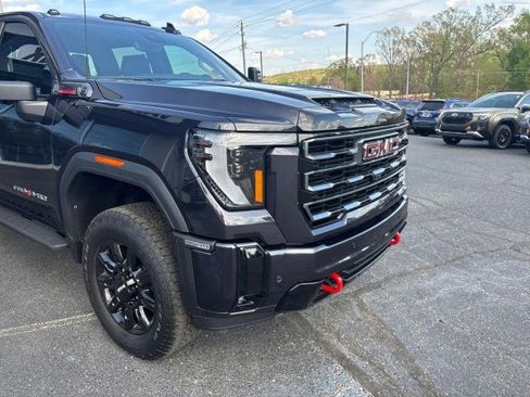 New 2026 GMC Sierra 2500 AT4 w/ AT4 Premium Plus Package image 6