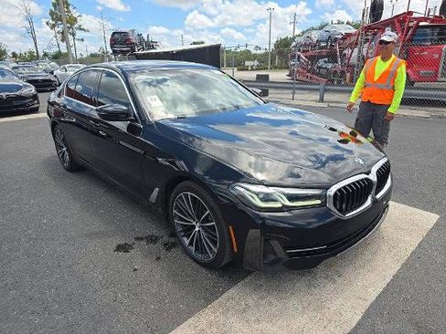 Used 2021 BMW 530i w/ Convenience Package RWD image 3
