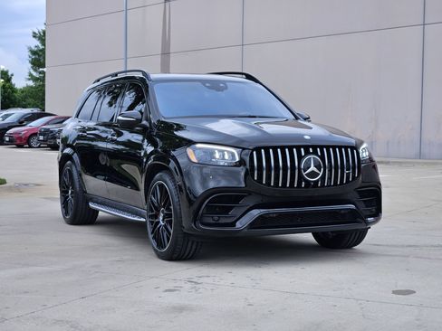 Used 2024 Mercedes-Benz GLS 63 AMG 4MATIC image 2