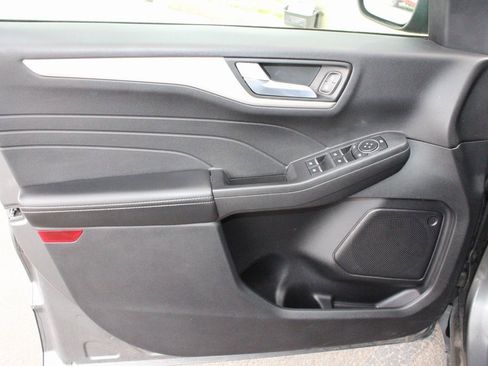 Used 2022 Ford Escape SEL image 19