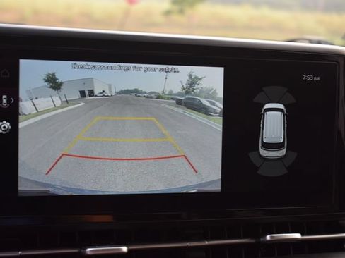 Certified 2023 Kia Carnival EX FWD image 29