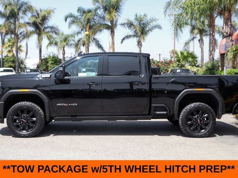 Used 2024 GMC Sierra 2500 AT4 w/ AT4 Preferred Package AWD/4WD image 5