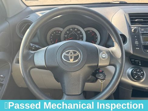 Used 2011 Toyota RAV4 4WD image 22