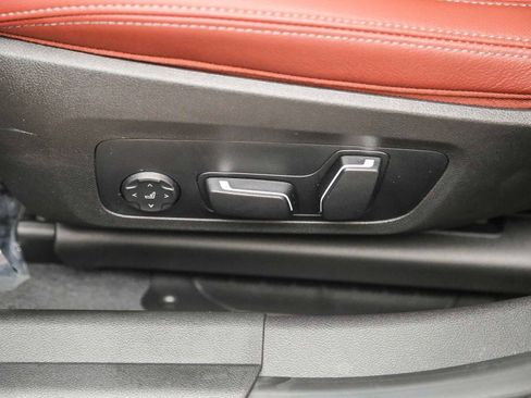 Used 2026 BMW 330i Sedan w/ Premium Package RWD image 22