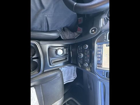 Used 2018 Chrysler 300 S w/ Safetytec Plus Group AWD/4WD image 17