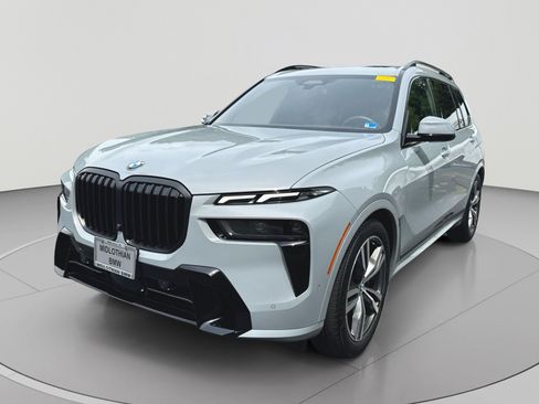 Used 2026 BMW X7 xDrive40i w/ Executive Package AWD/4WD image 5