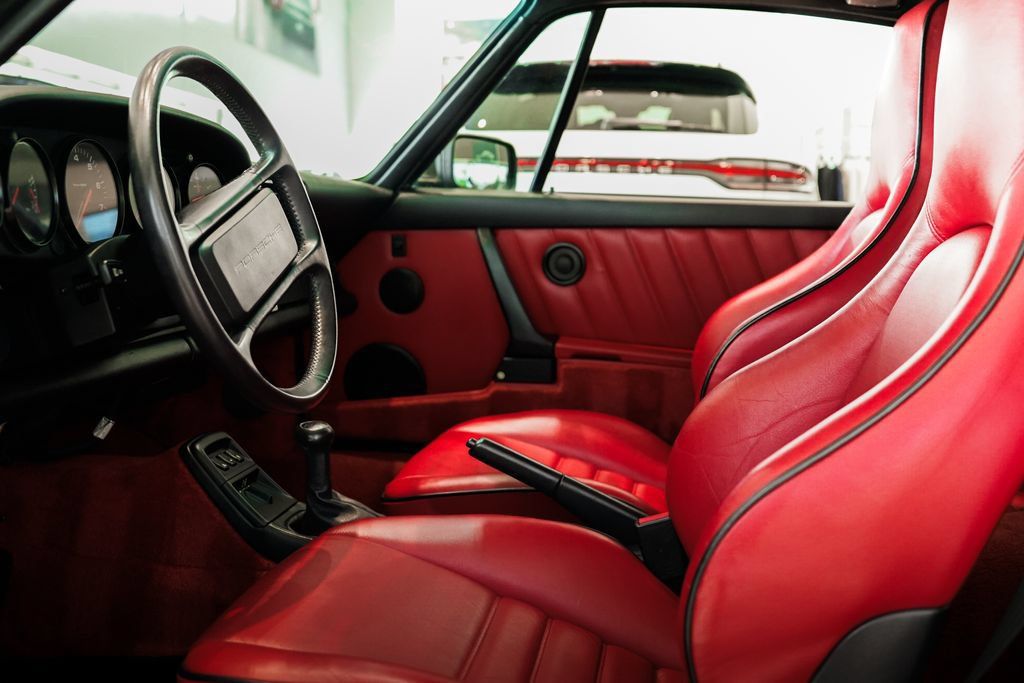 Used 1989 Porsche 911 Carrera 4 AWD/4WD image 21