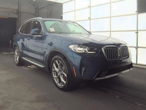 Used 2022 BMW X3 xDrive30i w/ Convenience Package AWD/4WD image 3