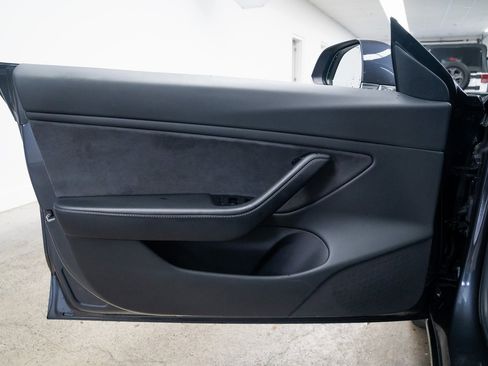 Used 2019 Tesla Model 3 Long Range image 15