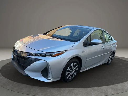 Used 2022 Toyota Prius Prime XLE FWD image 1
