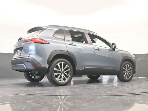 Used 2022 Toyota Corolla Cross XLE image 66