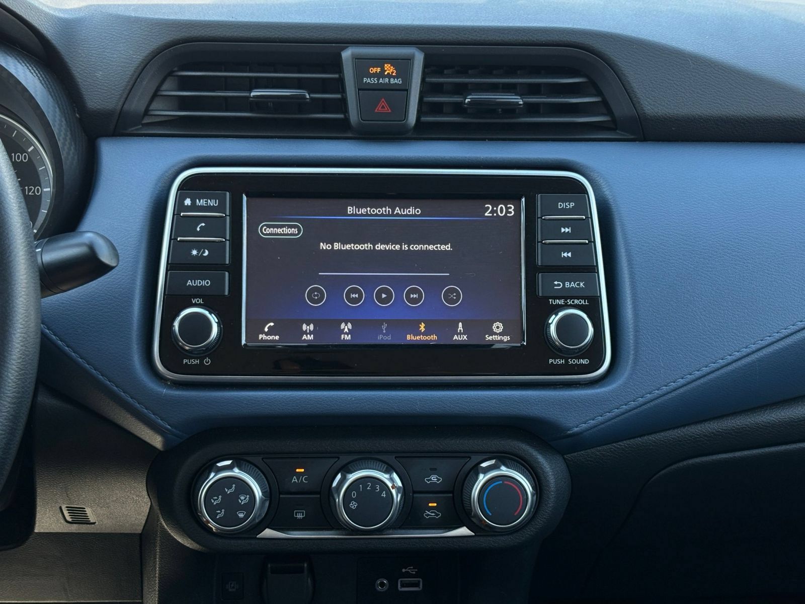 Used 2025 Nissan Versa SV FWD image 16