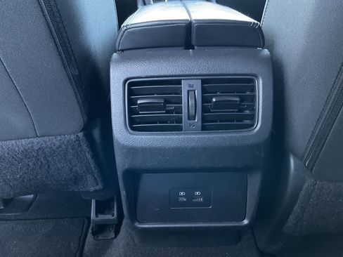 Used 2023 Nissan Rogue SV image 19