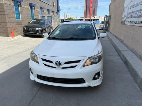 Used 2013 Toyota Corolla S image 9