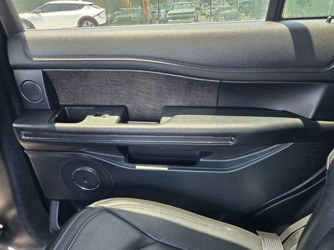 Used 2020 Ford Expedition Limited AWD/4WD image 13