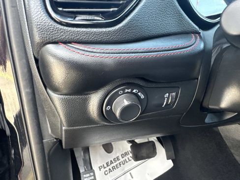 Certified 2024 Dodge Durango GT image 20